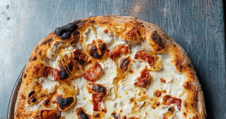 maple bacon pizza