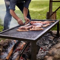 How to Smoke Using a Grill Table